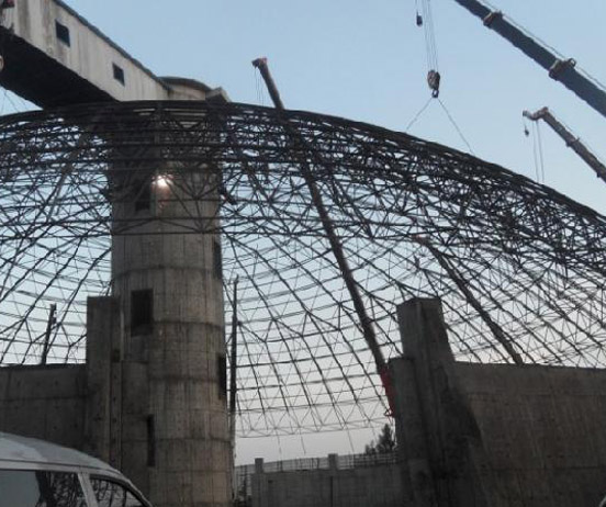 德阳网架分条或分块安装法